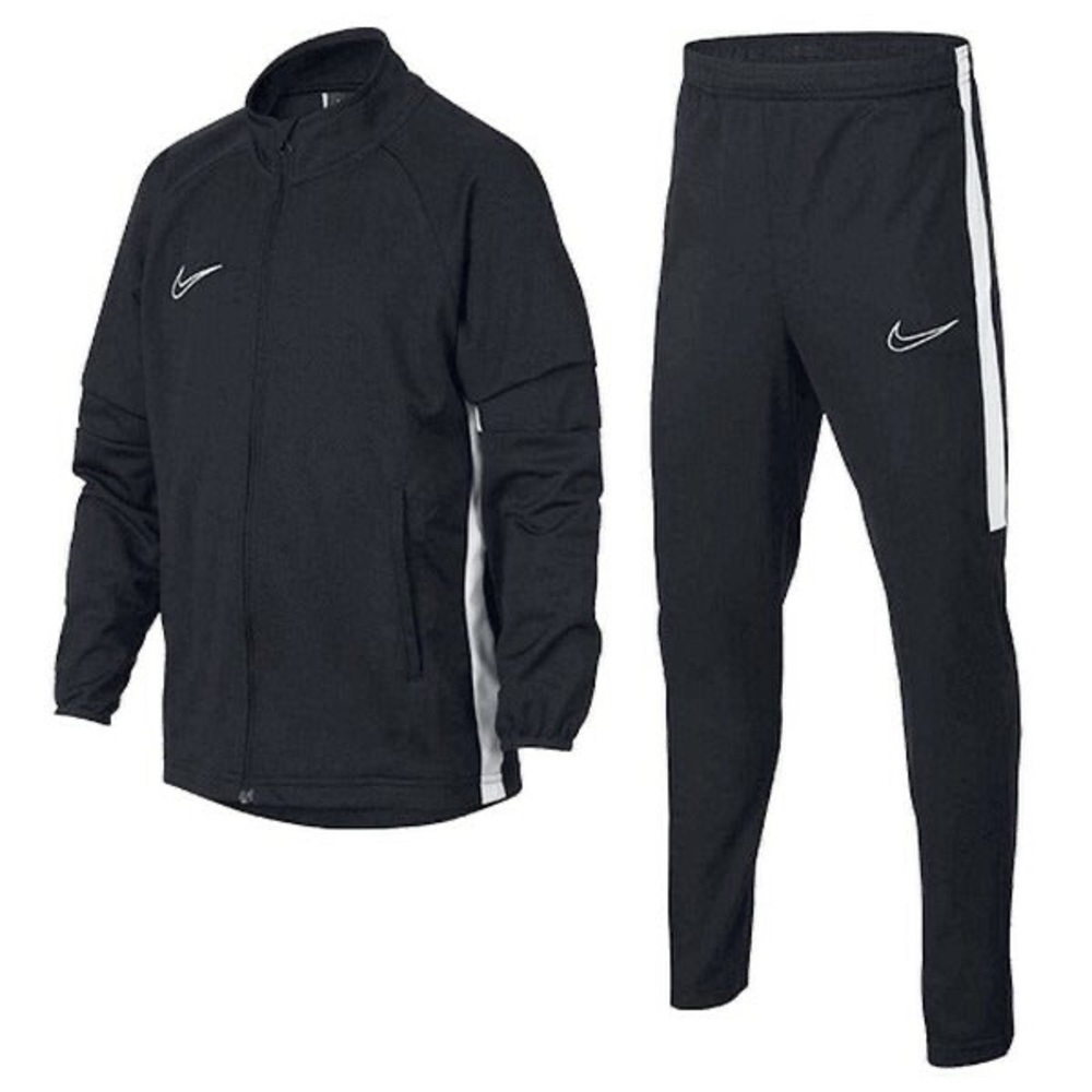 NIKE DRI-FIT ACADEMY OLDER KIDS FOOTBALL 
Size XL 158-170cm